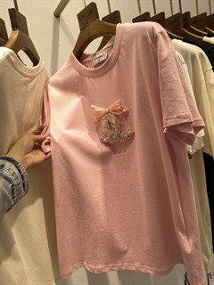 服装商场实拍图库_全球服装零售批发市场实拍_服装展会实拍